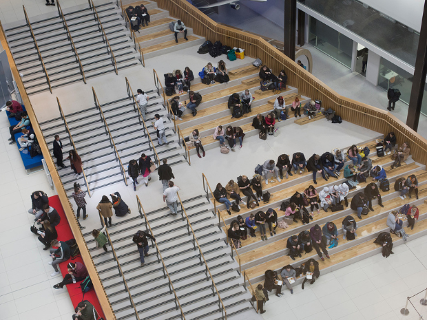 Birdseye photo of students in the College